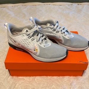 Nike womens sneakers